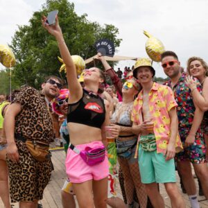 2 entree tickets Kamping Kitsch Club Holland